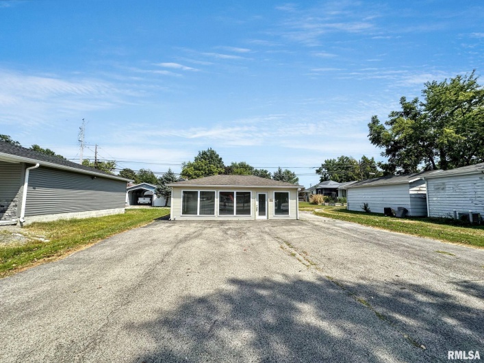 1112 PARK Avenue, Herrin, Illinois 62948, 0 , 0 ,0,Commercial Sale,For Sale,PARK,0,RMAQC4266512