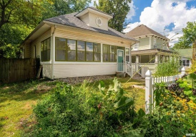 104 SPRINGER Street, Carbondale, Illinois 62901, 1 Bedroom Bedrooms, 0 ,1 BathroomBathrooms,Residential,For Sale,SPRINGER,0,RMAEB459325