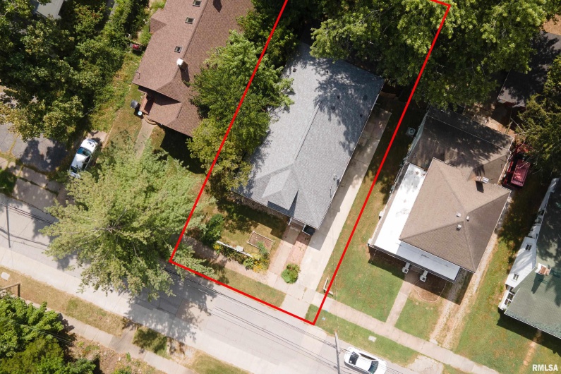 104 SPRINGER Street, Carbondale, Illinois 62901, 1 Bedroom Bedrooms, 0 ,1 BathroomBathrooms,Residential,For Sale,SPRINGER,0,RMAEB459325