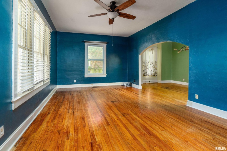 104 SPRINGER Street, Carbondale, Illinois 62901, 1 Bedroom Bedrooms, 0 ,1 BathroomBathrooms,Residential,For Sale,SPRINGER,0,RMAEB459325
