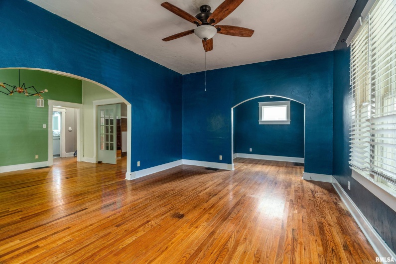 104 SPRINGER Street, Carbondale, Illinois 62901, 1 Bedroom Bedrooms, 0 ,1 BathroomBathrooms,Residential,For Sale,SPRINGER,0,RMAEB459325