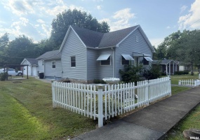 401 23RD Street, Herrin, Illinois 62948, 2 Bedrooms Bedrooms, 0 ,1 BathroomBathrooms,Residential,For Sale,23RD,0,RMAEB459328
