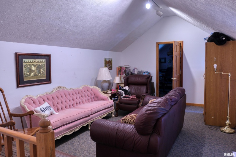 267 BRIAN Avenue, Murphysboro, Illinois 62966, 3 Bedrooms Bedrooms, 0 ,4 BathroomsBathrooms,Residential,For Sale,BRIAN,0,RMAEB459329