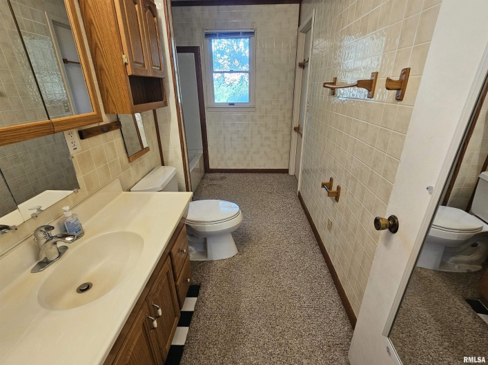 308 HIGH Street, Eddyville, Illinois 62928, 3 Bedrooms Bedrooms, 0 ,1 BathroomBathrooms,Residential,For Sale,HIGH,0,RMAEB459331