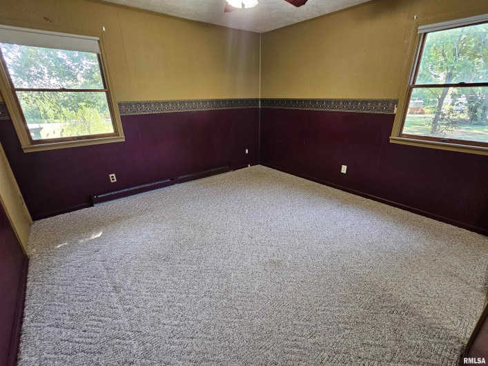 308 HIGH Street, Eddyville, Illinois 62928, 3 Bedrooms Bedrooms, 0 ,1 BathroomBathrooms,Residential,For Sale,HIGH,0,RMAEB459331