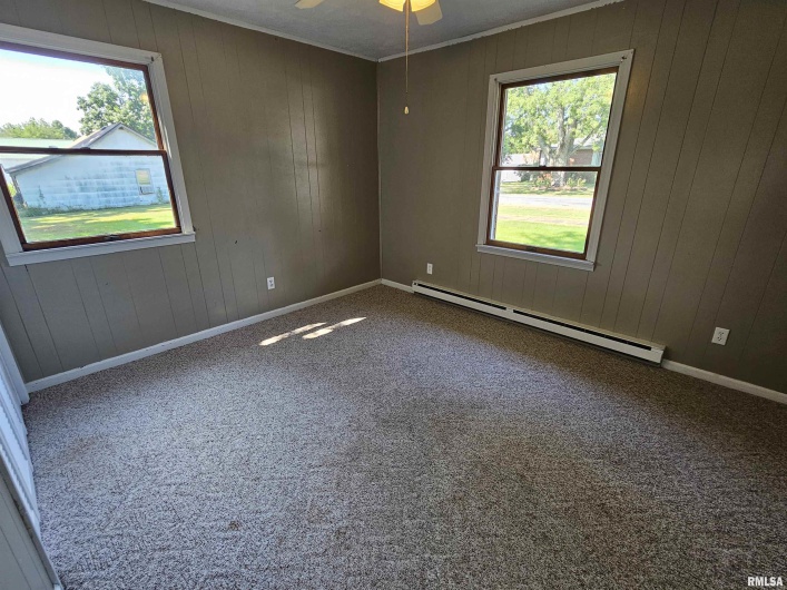 308 HIGH Street, Eddyville, Illinois 62928, 3 Bedrooms Bedrooms, 0 ,1 BathroomBathrooms,Residential,For Sale,HIGH,0,RMAEB459331