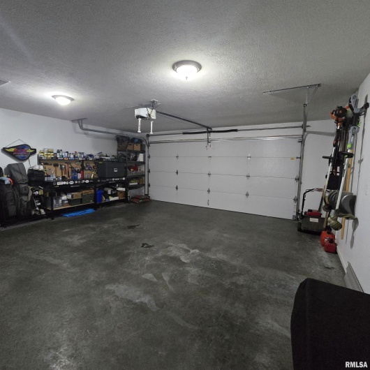 12259 Roseman Court, Carterville, Illinois 62918, 3 Bedrooms Bedrooms, 0 ,2 BathroomsBathrooms,Residential,For Sale,Roseman,0,RMAQC4266527
