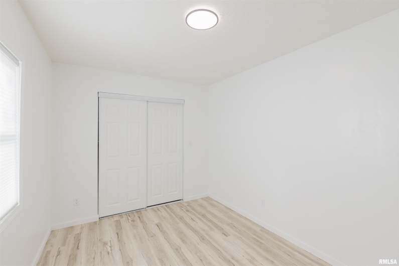 800 Reeves Street, Marion, Illinois 62959, 3 Bedrooms Bedrooms, 0 ,2 BathroomsBathrooms,Residential,For Sale,Reeves,0,RMAEB457101