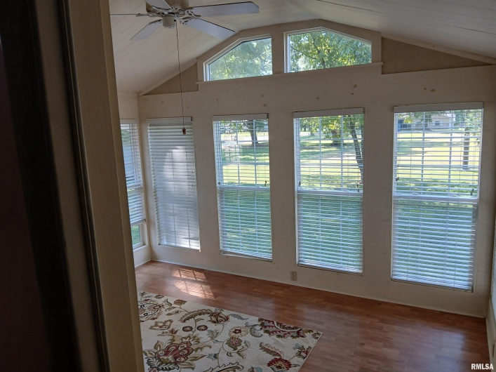 1202 Hoffard Avenue, Johnston City, Illinois 62951, 2 Bedrooms Bedrooms, 0 ,2 BathroomsBathrooms,Residential,For Sale,Hoffard,0,RMAEB459335