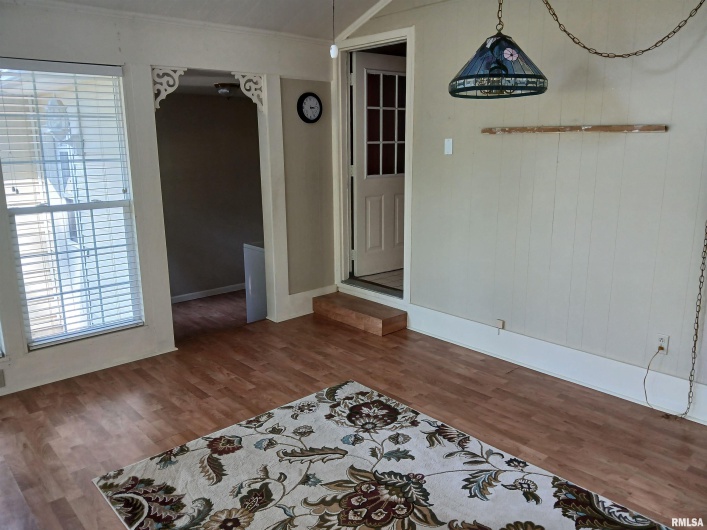 1202 Hoffard Avenue, Johnston City, Illinois 62951, 2 Bedrooms Bedrooms, 0 ,2 BathroomsBathrooms,Residential,For Sale,Hoffard,0,RMAEB459335