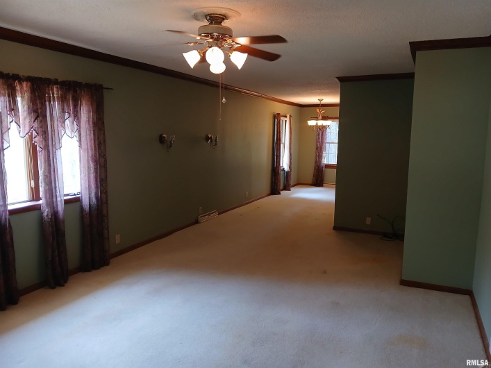 1202 Hoffard Avenue, Johnston City, Illinois 62951, 2 Bedrooms Bedrooms, 0 ,2 BathroomsBathrooms,Residential,For Sale,Hoffard,0,RMAEB459335