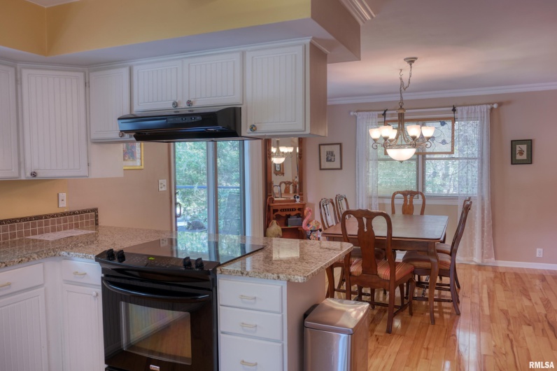 13047 HAWK Lane, Creal Springs, Illinois 62922, 2 Bedrooms Bedrooms, 0 ,2 BathroomsBathrooms,Residential,For Sale,HAWK,0,RMAEB459338