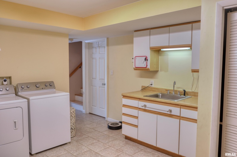13047 HAWK Lane, Creal Springs, Illinois 62922, 2 Bedrooms Bedrooms, 0 ,2 BathroomsBathrooms,Residential,For Sale,HAWK,0,RMAEB459338