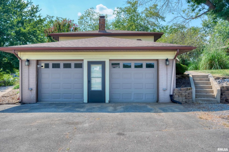13047 HAWK Lane, Creal Springs, Illinois 62922, 2 Bedrooms Bedrooms, 0 ,2 BathroomsBathrooms,Residential,For Sale,HAWK,0,RMAEB459338