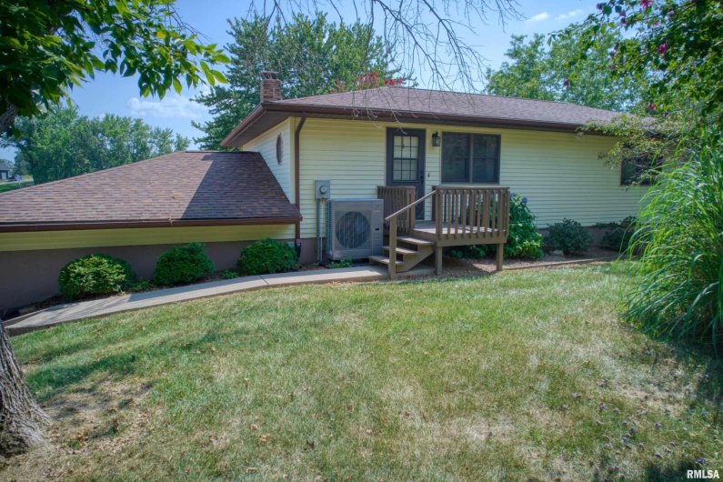 13047 HAWK Lane, Creal Springs, Illinois 62922, 2 Bedrooms Bedrooms, 0 ,2 BathroomsBathrooms,Residential,For Sale,HAWK,0,RMAEB459338
