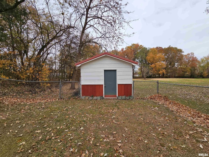 313 9TH Street, Brookport, Illinois 62910, 2 Bedrooms Bedrooms, 0 ,1 BathroomBathrooms,Residential,For Sale,9TH,0,RMAEB459035