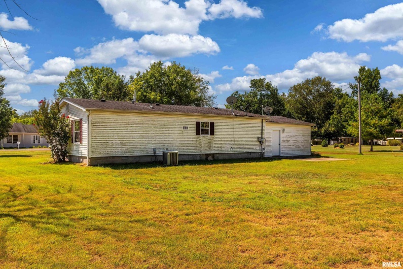 501 TOWER Road, Herrin, Illinois 62948, 3 Bedrooms Bedrooms, 0 ,2 BathroomsBathrooms,Manufactured In Park,For Sale,TOWER,0,RMAEB459345