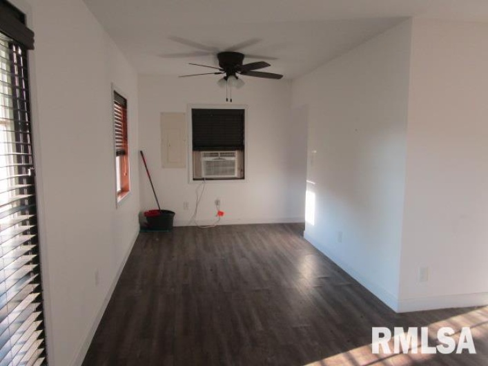 1506 HILLSIDE Road, Rosiclare, Illinois 62982, 2 Bedrooms Bedrooms, 0 ,1 BathroomBathrooms,Residential,For Sale,HILLSIDE,0,RMAEB459339