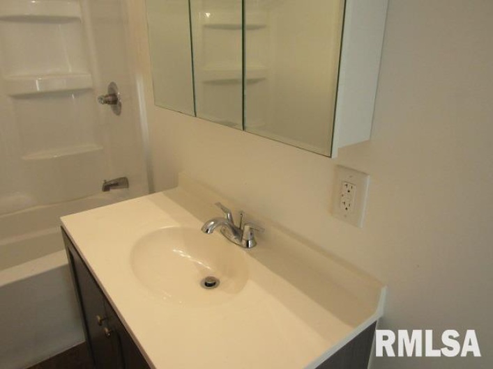 1506 HILLSIDE Road, Rosiclare, Illinois 62982, 2 Bedrooms Bedrooms, 0 ,1 BathroomBathrooms,Residential,For Sale,HILLSIDE,0,RMAEB459339