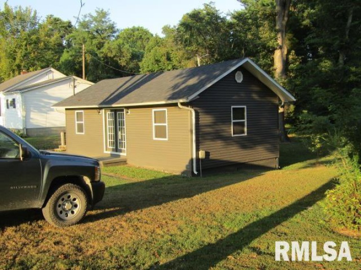 1506 HILLSIDE Road, Rosiclare, Illinois 62982, 2 Bedrooms Bedrooms, 0 ,1 BathroomBathrooms,Residential,For Sale,HILLSIDE,0,RMAEB459339