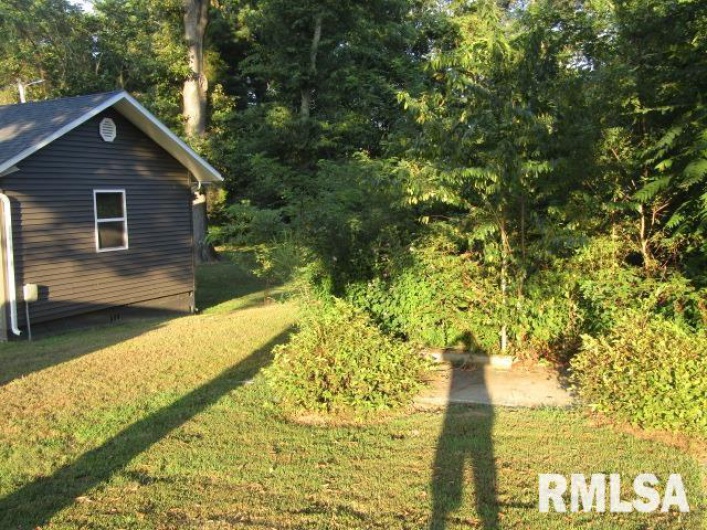 1506 HILLSIDE Road, Rosiclare, Illinois 62982, 2 Bedrooms Bedrooms, 0 ,1 BathroomBathrooms,Residential,For Sale,HILLSIDE,0,RMAEB459339