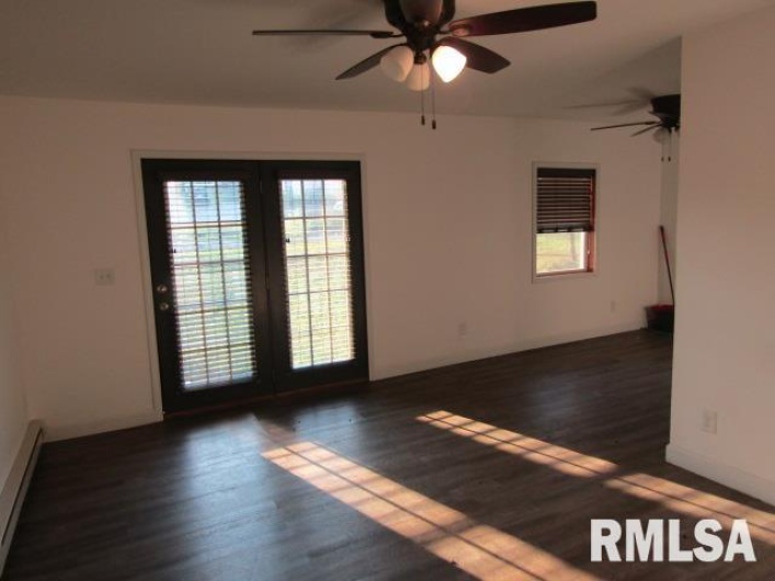 1506 HILLSIDE Road, Rosiclare, Illinois 62982, 2 Bedrooms Bedrooms, 0 ,1 BathroomBathrooms,Residential,For Sale,HILLSIDE,0,RMAEB459339