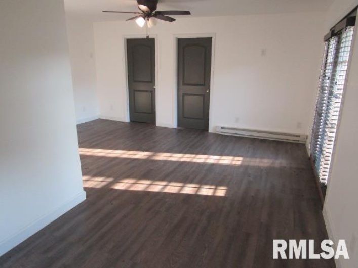 1506 HILLSIDE Road, Rosiclare, Illinois 62982, 2 Bedrooms Bedrooms, 0 ,1 BathroomBathrooms,Residential,For Sale,HILLSIDE,0,RMAEB459339