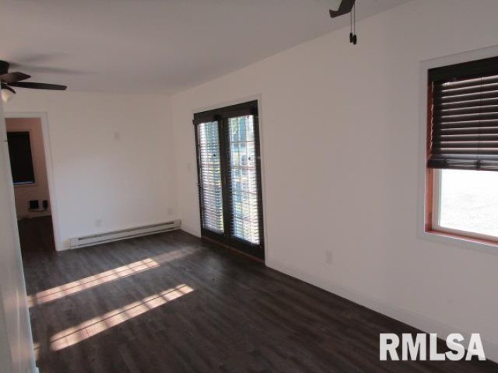 1506 HILLSIDE Road, Rosiclare, Illinois 62982, 2 Bedrooms Bedrooms, 0 ,1 BathroomBathrooms,Residential,For Sale,HILLSIDE,0,RMAEB459339