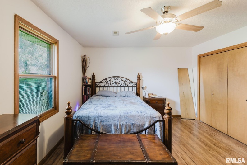 506 Aikman Street, Marion, Illinois 62959, 3 Bedrooms Bedrooms, 0 ,2 BathroomsBathrooms,Residential,For Sale,Aikman,0,RMAEB459342