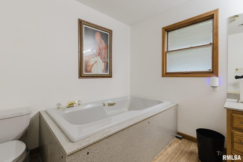 506 Aikman Street, Marion, Illinois 62959, 3 Bedrooms Bedrooms, 0 ,2 BathroomsBathrooms,Residential,For Sale,Aikman,0,RMAEB459342