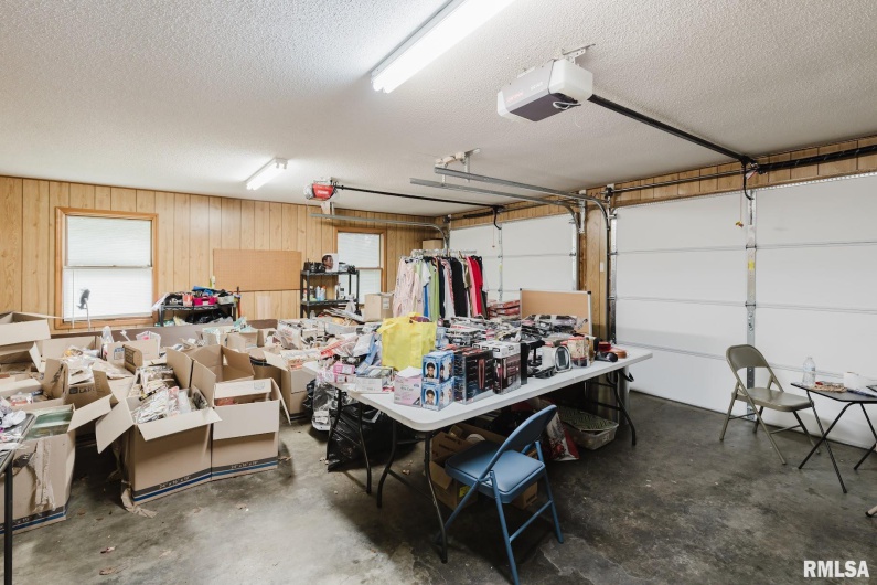 506 Aikman Street, Marion, Illinois 62959, 3 Bedrooms Bedrooms, 0 ,2 BathroomsBathrooms,Residential,For Sale,Aikman,0,RMAEB459342