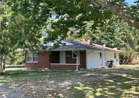 1504 GRAND Avenue, Carbondale, Illinois 62902, 3 Bedrooms Bedrooms, 0 ,1 BathroomBathrooms,Residential,For Sale,GRAND,0,RMAEB459348