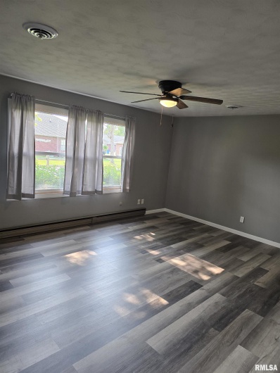 1505 GLENDALE, Marion, Illinois 62959, 0 , 0 ,0,Residential Income,For Sale,GLENDALE,0,RMAQC4266565