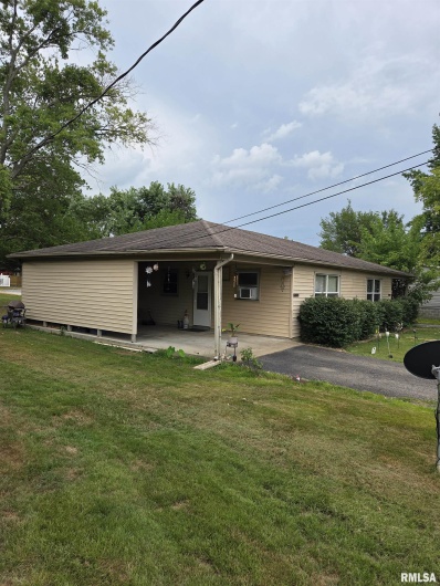 1505 GLENDALE, Marion, Illinois 62959, 0 , 0 ,0,Residential Income,For Sale,GLENDALE,0,RMAQC4266565