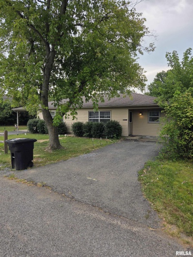 1505 GLENDALE, Marion, Illinois 62959, 0 , 0 ,0,Residential Income,For Sale,GLENDALE,0,RMAQC4266565