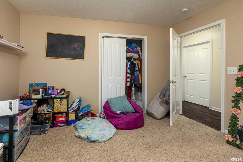 9983 Stilleys Mill Road, Marion, Illinois 62959, 3 Bedrooms Bedrooms, 0 ,2 BathroomsBathrooms,Residential,For Sale,Stilleys Mill,0,RMAEB458074
