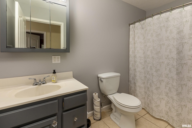 9983 Stilleys Mill Road, Marion, Illinois 62959, 3 Bedrooms Bedrooms, 0 ,2 BathroomsBathrooms,Residential,For Sale,Stilleys Mill,0,RMAEB458074