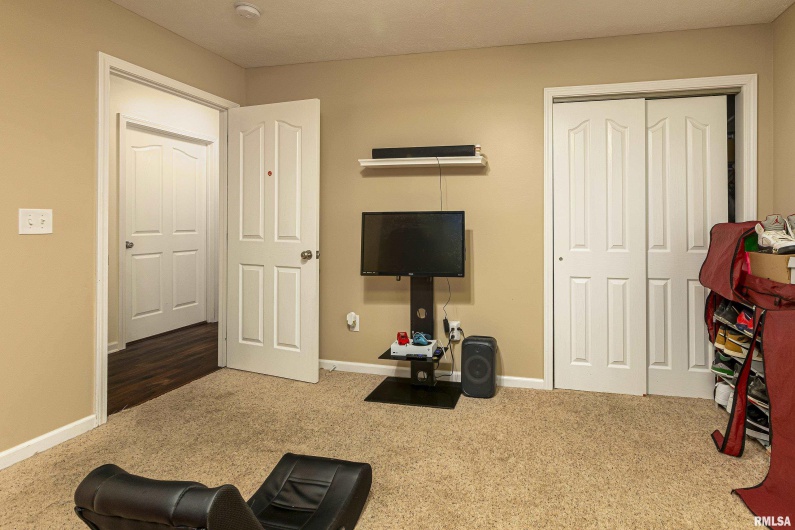 9983 Stilleys Mill Road, Marion, Illinois 62959, 3 Bedrooms Bedrooms, 0 ,2 BathroomsBathrooms,Residential,For Sale,Stilleys Mill,0,RMAEB458074