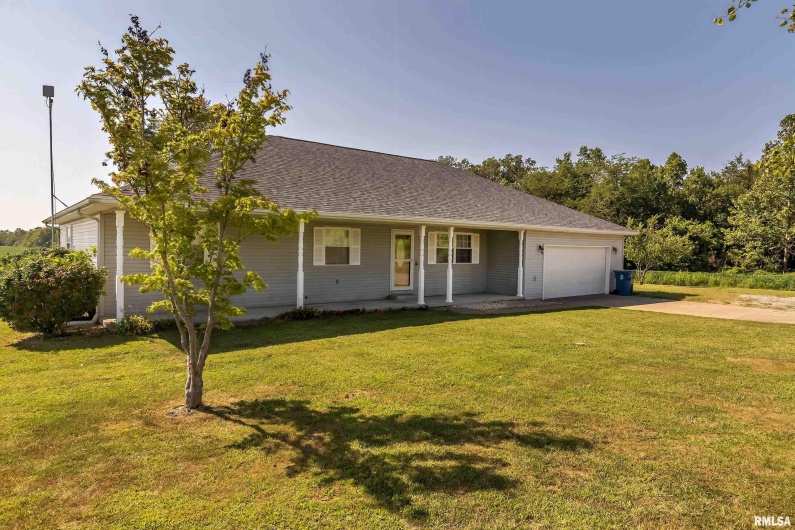 9983 Stilleys Mill Road, Marion, Illinois 62959, 3 Bedrooms Bedrooms, 0 ,2 BathroomsBathrooms,Residential,For Sale,Stilleys Mill,0,RMAEB458074
