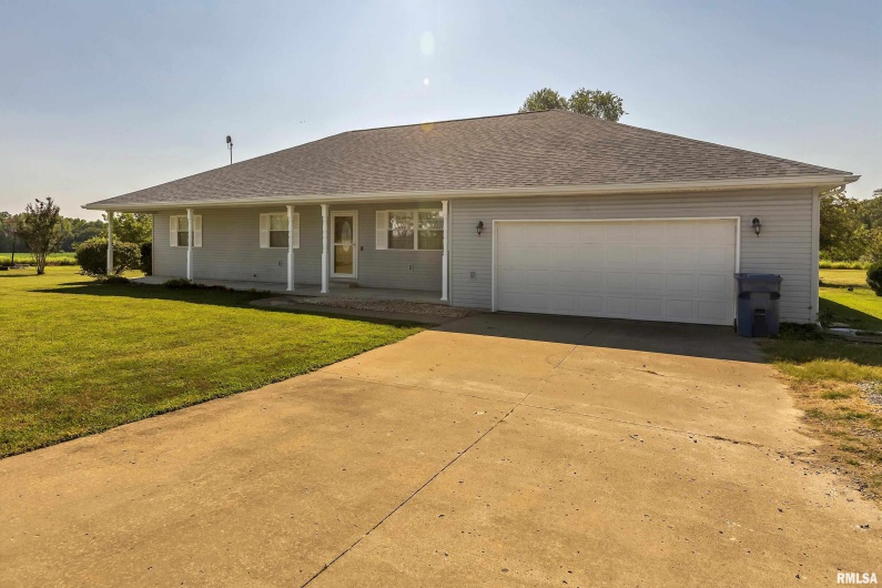 9983 Stilleys Mill Road, Marion, Illinois 62959, 3 Bedrooms Bedrooms, 0 ,2 BathroomsBathrooms,Residential,For Sale,Stilleys Mill,0,RMAEB458074