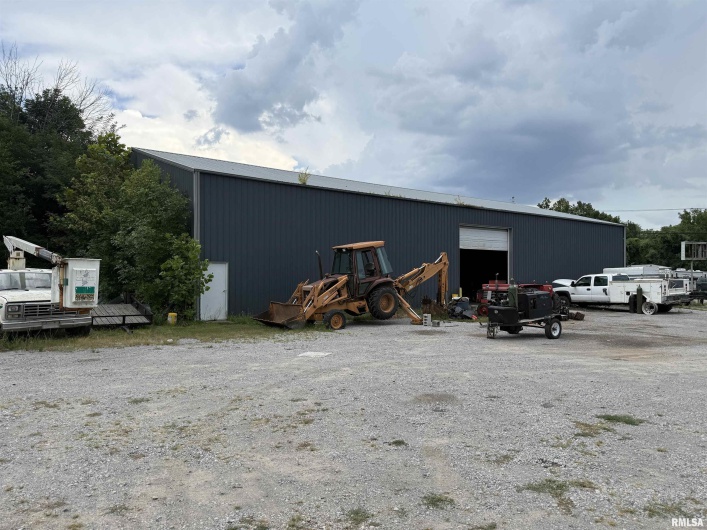 1302 MAIN Street, Marion, Illinois 62959, 0 , 0 ,0,Commercial Sale,For Sale,MAIN,0,RMAEB459356