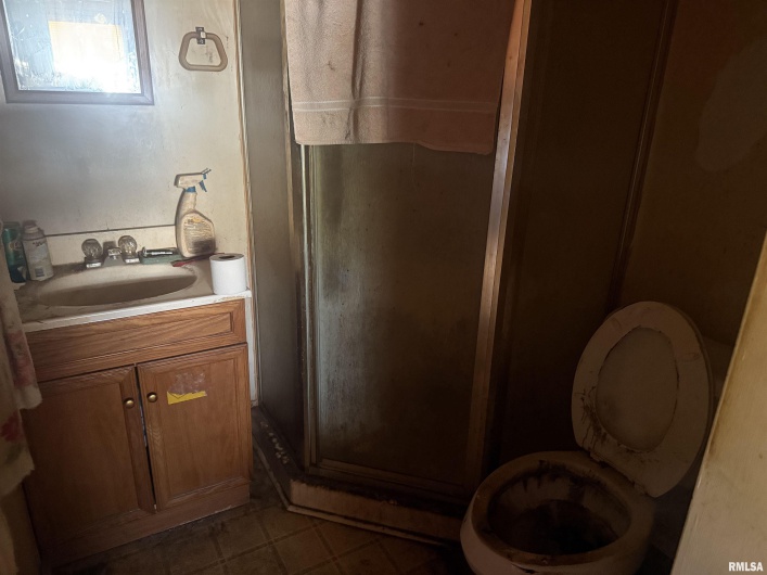 206 12TH Street, Metropolis, Illinois 62960, 0 , 0 ,1 BathroomBathrooms,Residential,For Sale,12TH,0,RMAEB459359