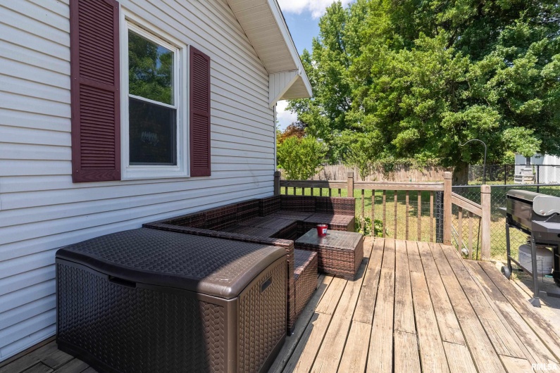 640 11TH Street, Murphysboro, Illinois 62966, 3 Bedrooms Bedrooms, 0 ,2 BathroomsBathrooms,Residential,For Sale,11TH,0,RMAEB459360