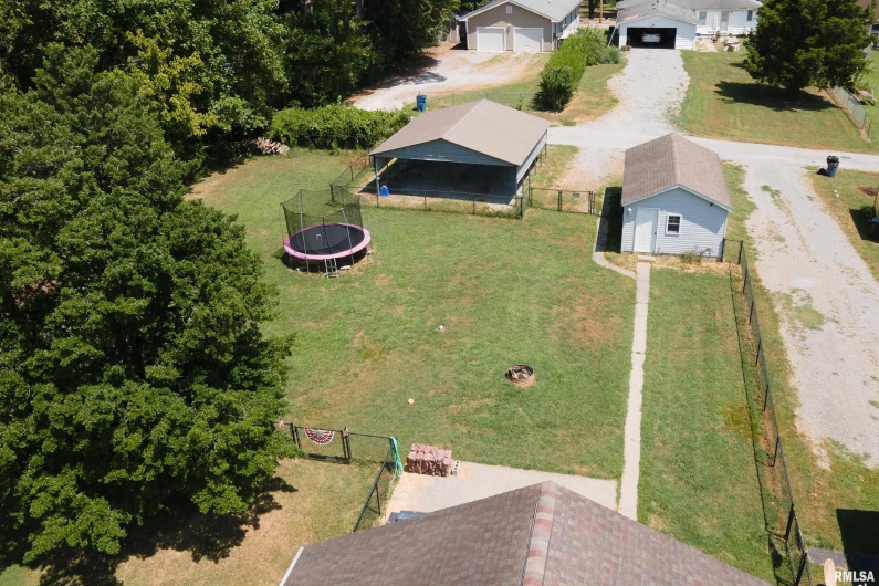 640 11TH Street, Murphysboro, Illinois 62966, 3 Bedrooms Bedrooms, 0 ,2 BathroomsBathrooms,Residential,For Sale,11TH,0,RMAEB459360