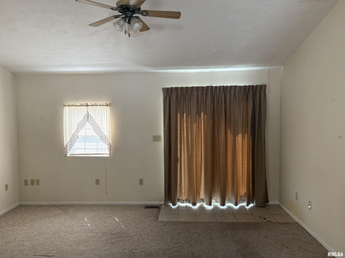 2043 PINE Street, Murphysboro, Illinois 62966, 2 Bedrooms Bedrooms, 0 ,1 BathroomBathrooms,Residential,For Sale,PINE,0,RMAEB459362