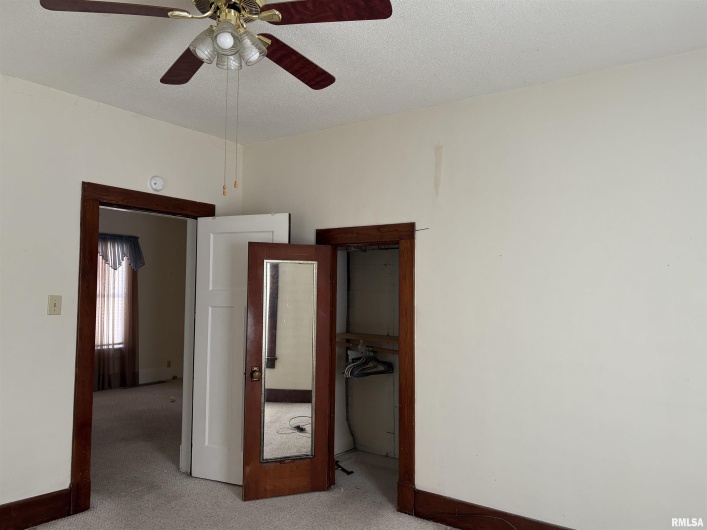 2043 PINE Street, Murphysboro, Illinois 62966, 2 Bedrooms Bedrooms, 0 ,1 BathroomBathrooms,Residential,For Sale,PINE,0,RMAEB459362