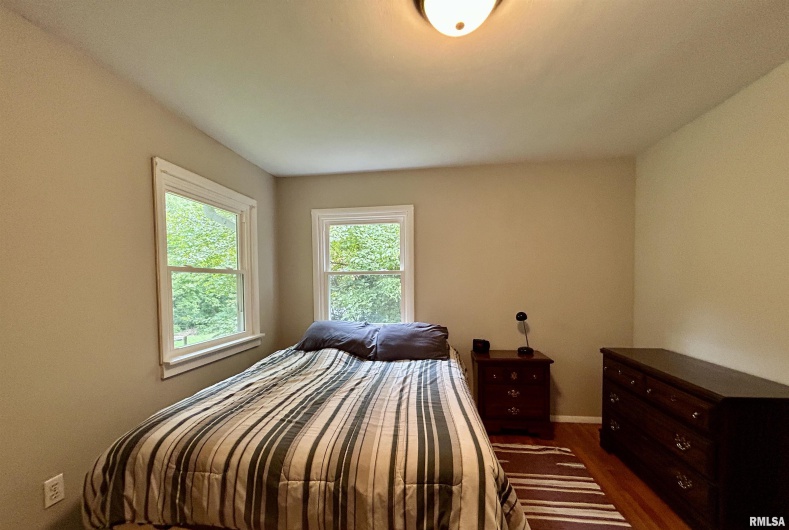 1275 PARK Street, Carbondale, Illinois 62901, 3 Bedrooms Bedrooms, 0 ,2 BathroomsBathrooms,Residential,For Sale,PARK,0,RMAEB459361