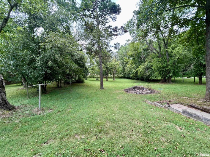 1275 PARK Street, Carbondale, Illinois 62901, 3 Bedrooms Bedrooms, 0 ,2 BathroomsBathrooms,Residential,For Sale,PARK,0,RMAEB459361