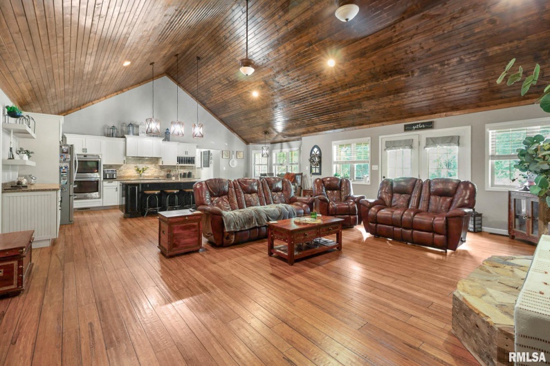 14458 Binkley Road, Marion, Illinois 62959, 5 Bedrooms Bedrooms, 0 ,2 BathroomsBathrooms,Residential,For Sale,Binkley,0,RMAQC4266597