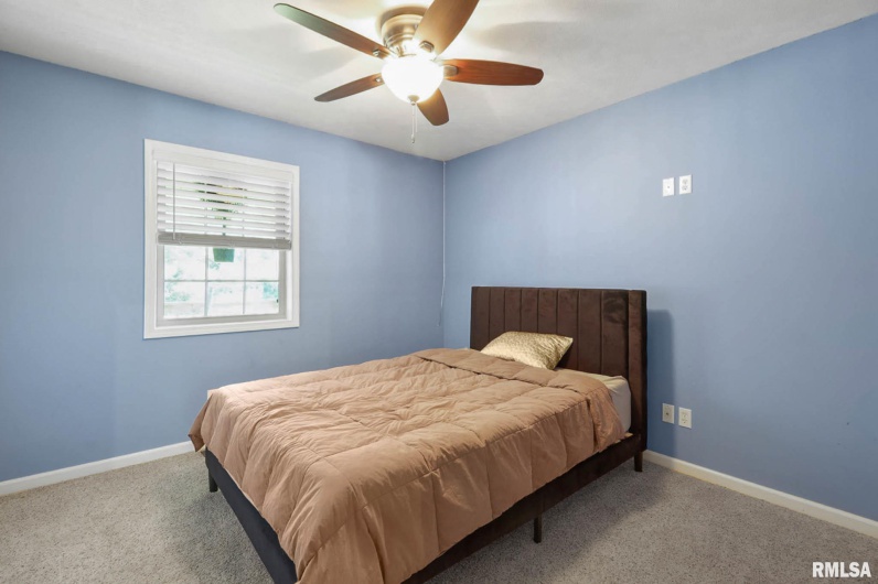 14458 Binkley Road, Marion, Illinois 62959, 5 Bedrooms Bedrooms, 0 ,2 BathroomsBathrooms,Residential,For Sale,Binkley,0,RMAQC4266597